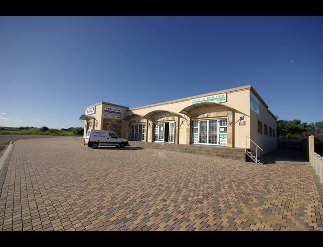 BUSINESS FOR SALE IN JEFFREYS BAY CENTRAL